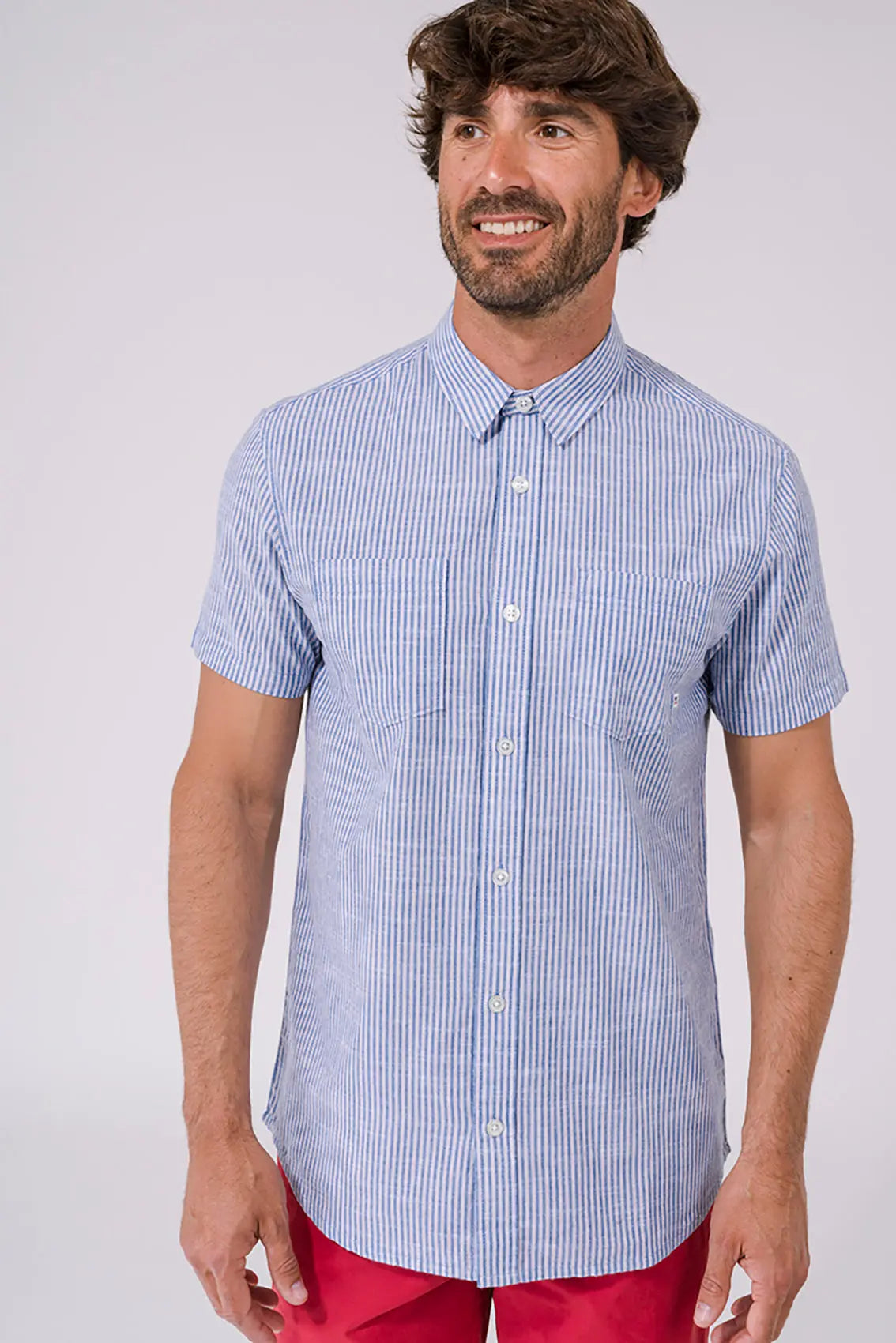 Short-sleeved cotton shirt