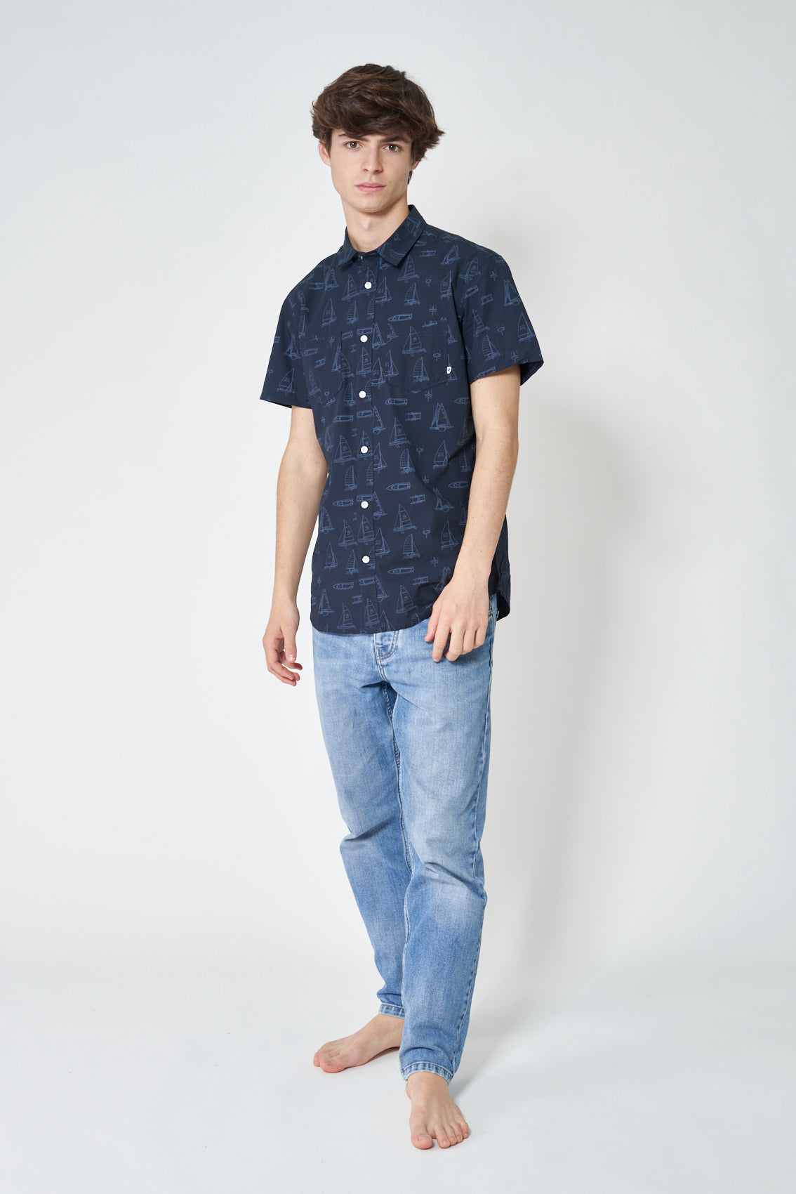 Short-sleeved cotton shirt