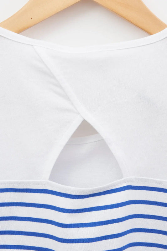 Short-sleeved striped T-shirt with round neck and buttons