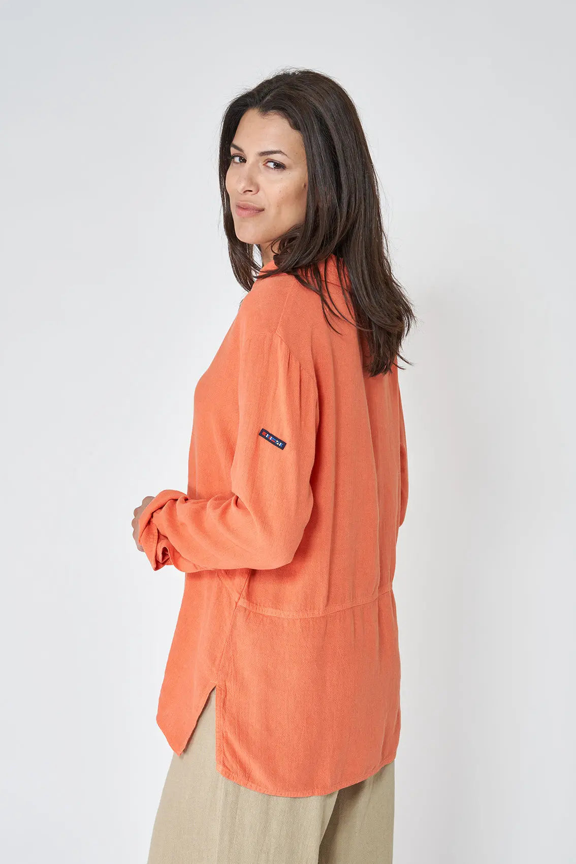 Long-sleeved T-shirt or blouse in linen and tencel