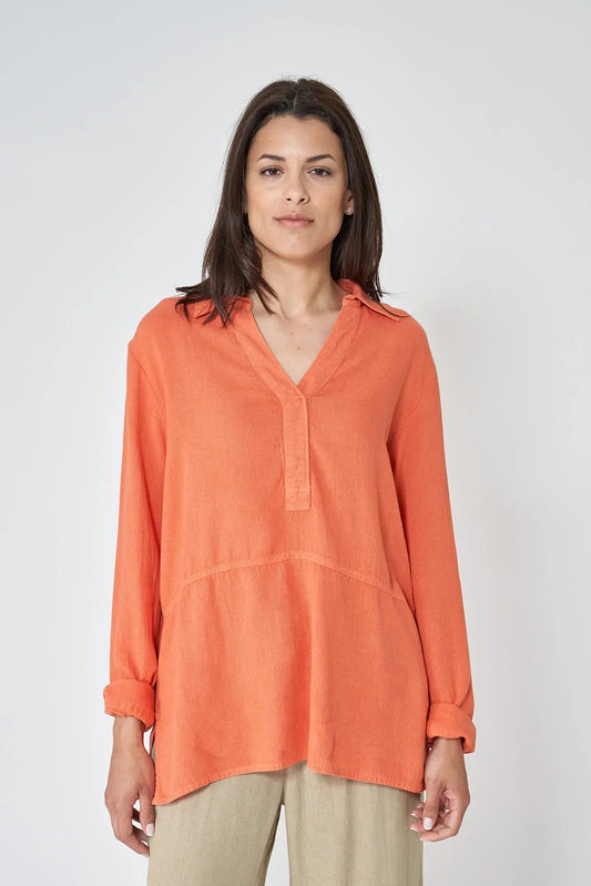 Chemise longue, esprit tunique à manches longues