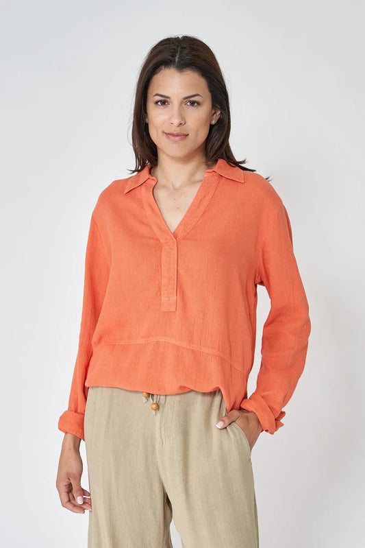 Chemise longue, esprit tunique à manches longues