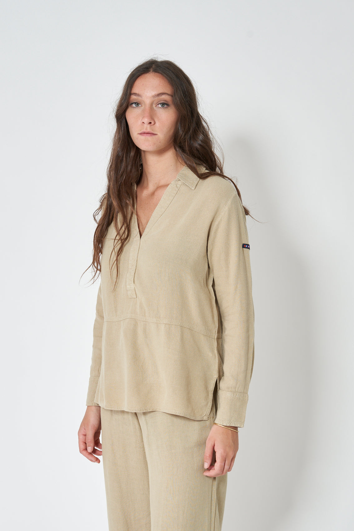 Long-sleeved T-shirt or blouse in linen and tencel