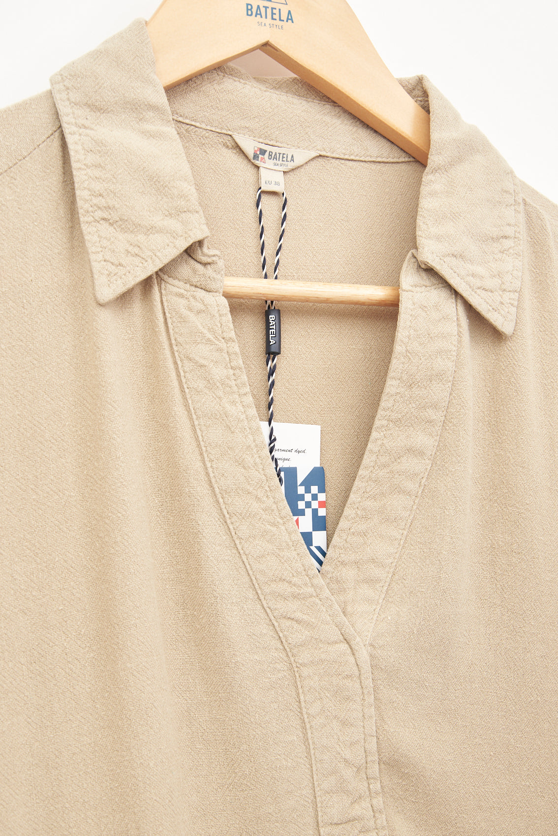 Long-sleeved T-shirt or blouse in linen and tencel