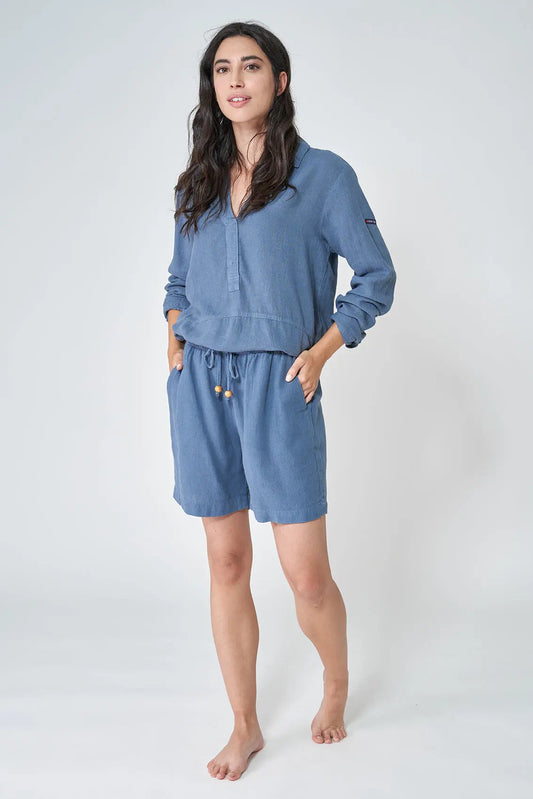 Linen and Tencel shorts with drawstring.