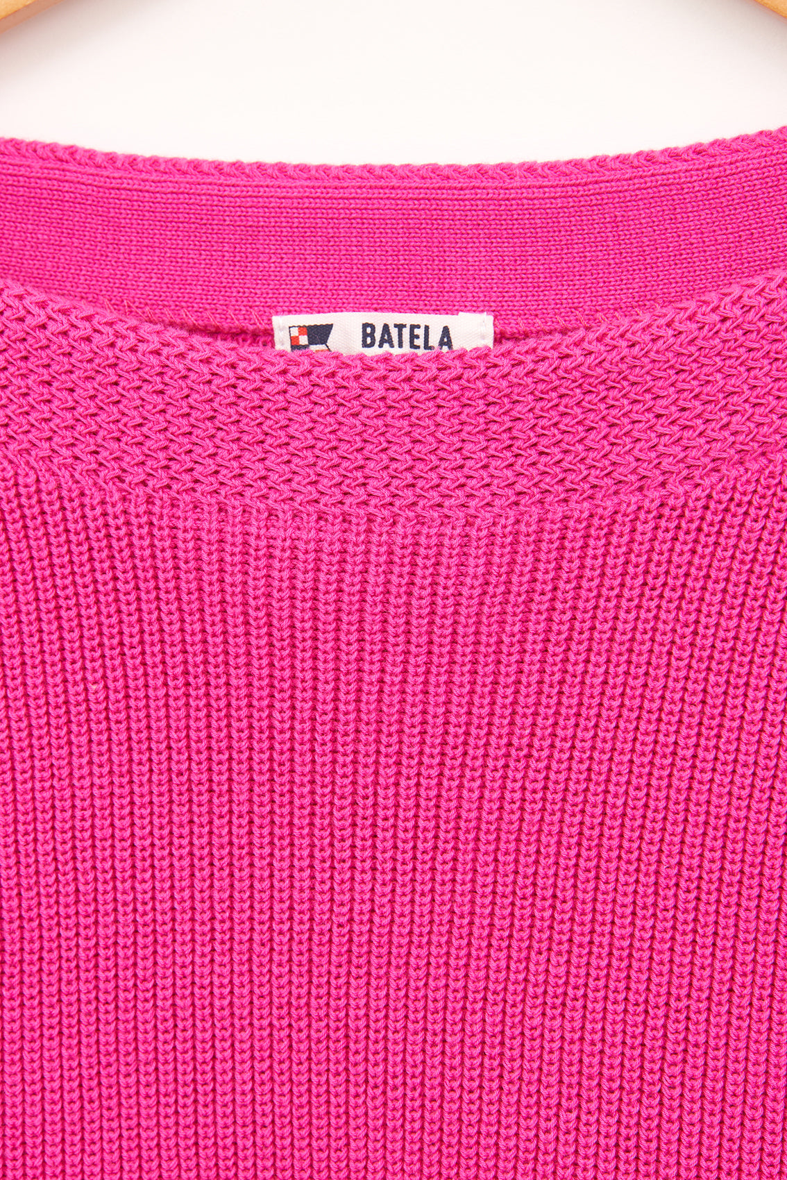 Jersey básico punto de algodón y cuello amplio