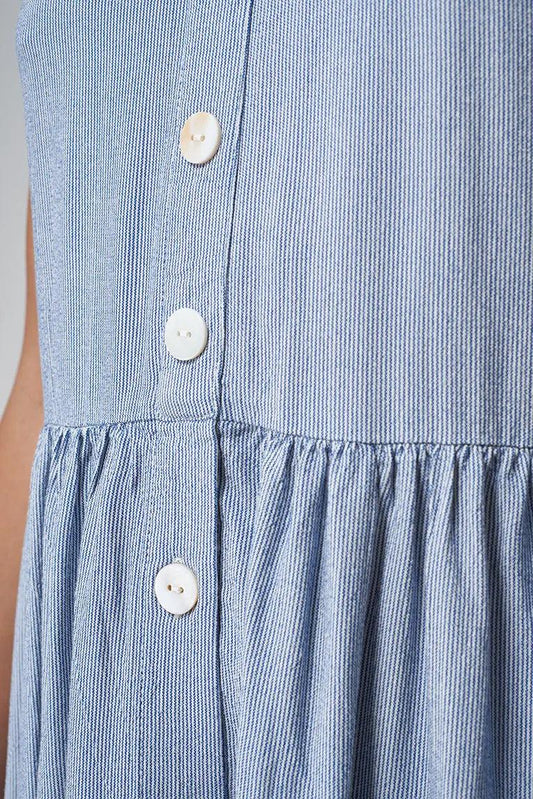 Robe à rayures avec bretelles et boutons, 100% viscose.