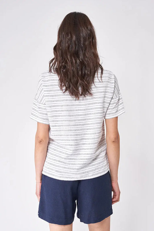 Camiseta de lino y viscosa con cuello en pico