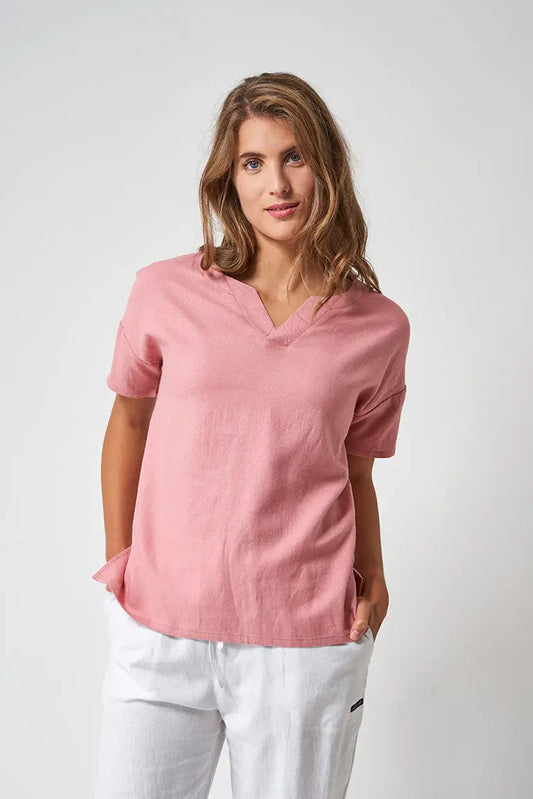 Camiseta de lino y viscosa con cuello en pico