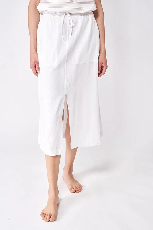 Jupe longue confectionnée en lin et viscose