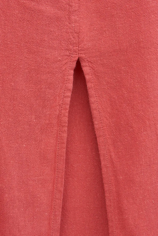 Jupe longue confectionnée en lin et viscose