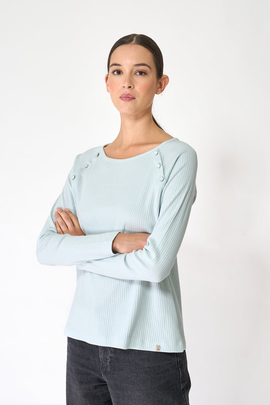 Cotton rib kamiseta, bularrean botoiak dituena 