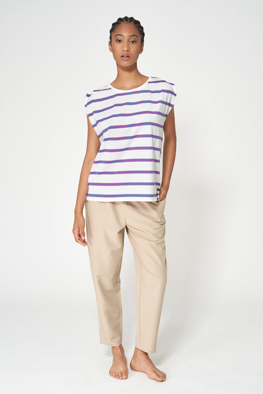 Camiseta a rayas con manga japonesa