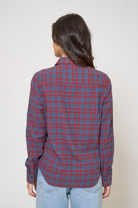 Women’s checked flannel shirt