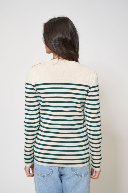 Round neck wool pullover