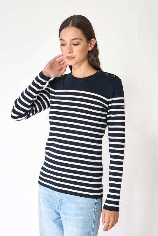 Round neck wool pullover