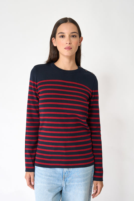 Round neck wool pullover