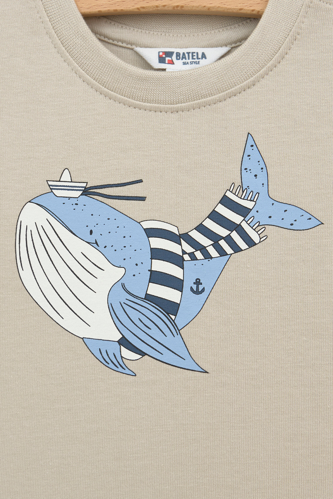 Camiseta de manga larga con ballena