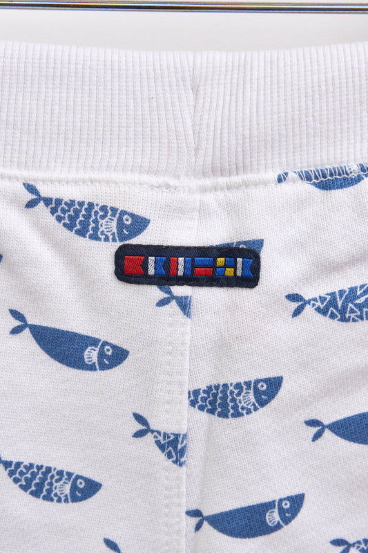 Haurtxoentzako galtzamotzak hodeiekin