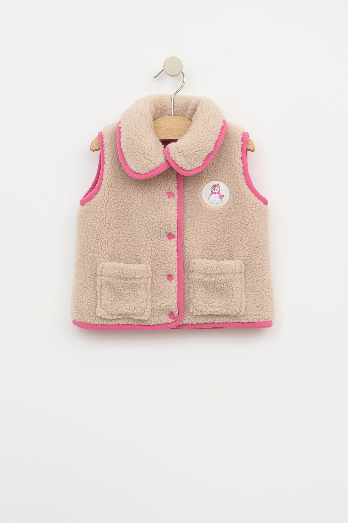 Gilet effet mouton avec détails contrastés