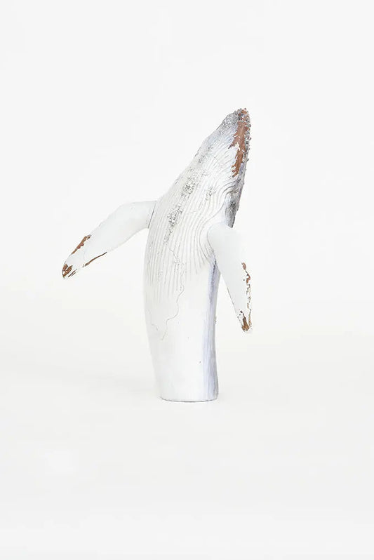 Ballena decorativa en resina azul y blanca Batela Deco 2024