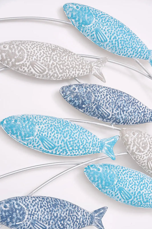 Banco de peces de hojalata enmarcado