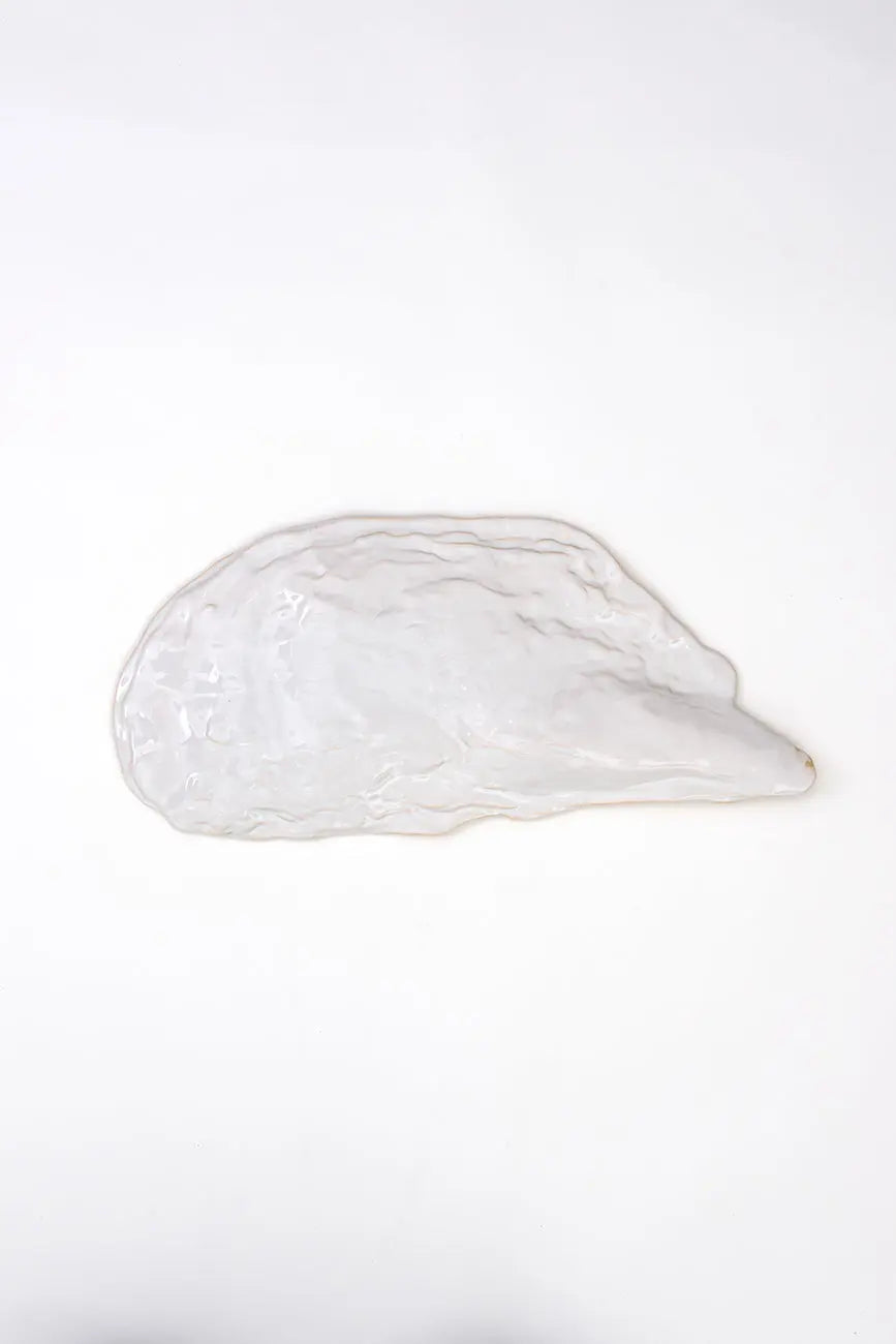 Ceramic oyster-shaped tray