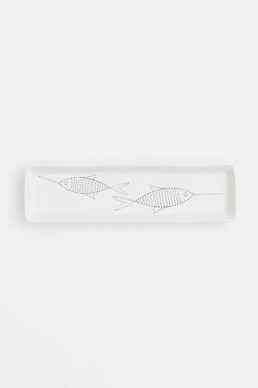 Porcelain tray with elongated fish