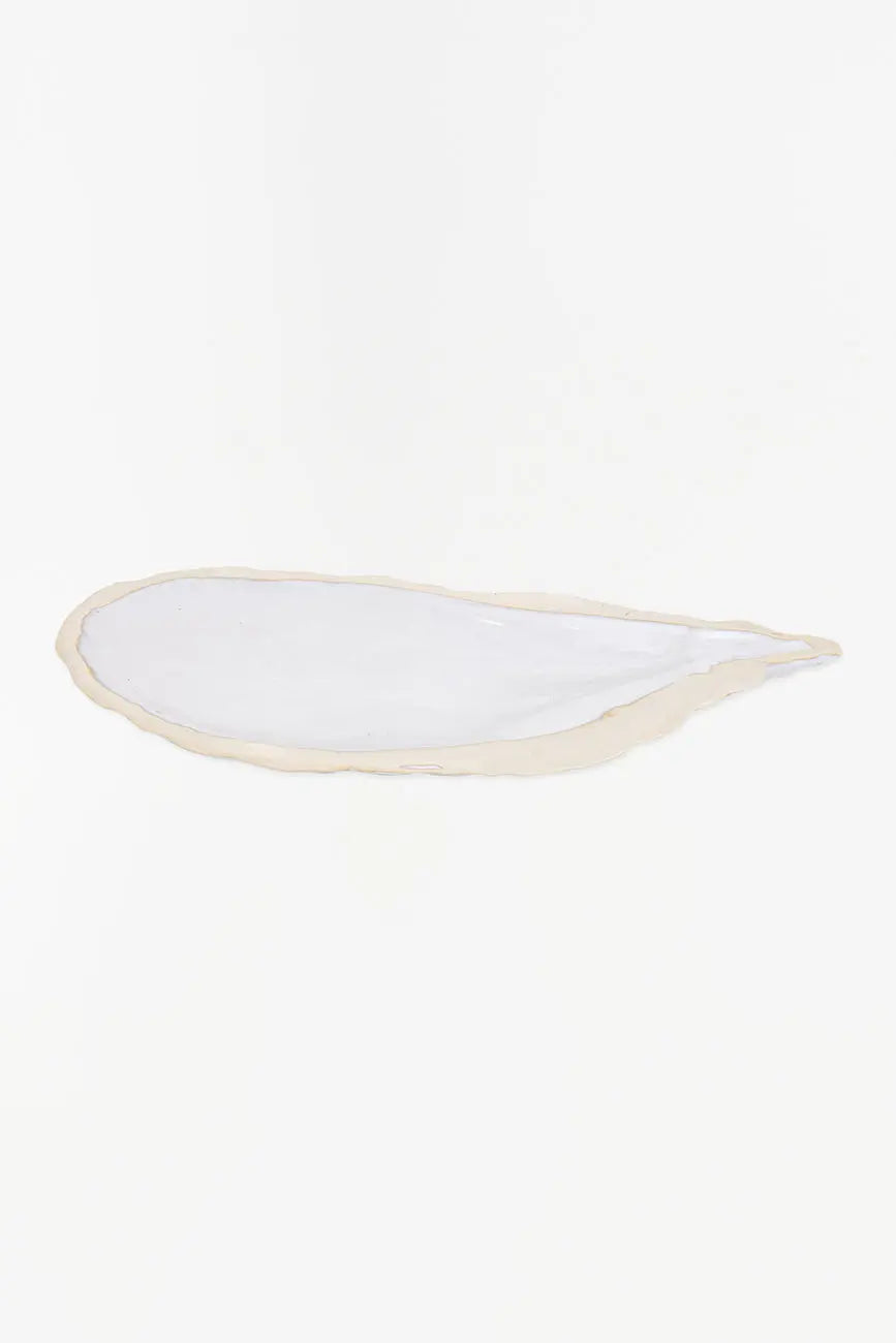 Bandeja pequeña con forma de ostra de cerámica