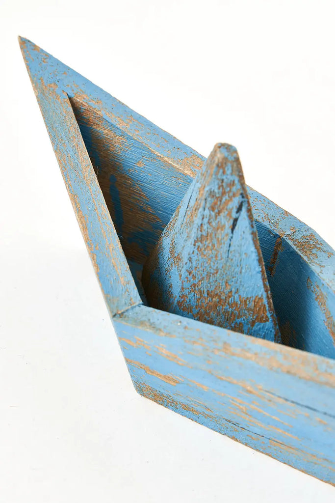 Barco azul de madera - D2239 Batela Deco 2025