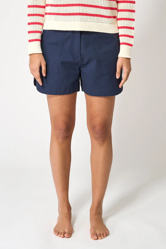 Bermuda shorts with patch pockets