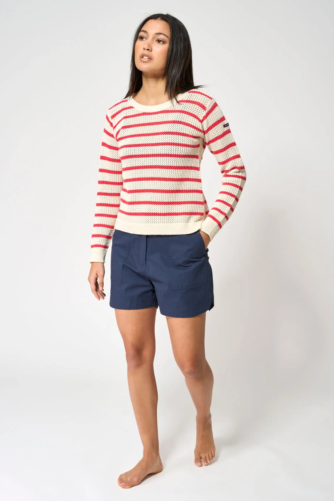 Pantalón corto con bolsillos plastrón