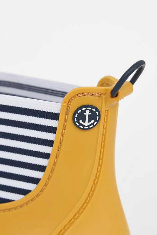 Women's waterproof rain boots or wellies yellow