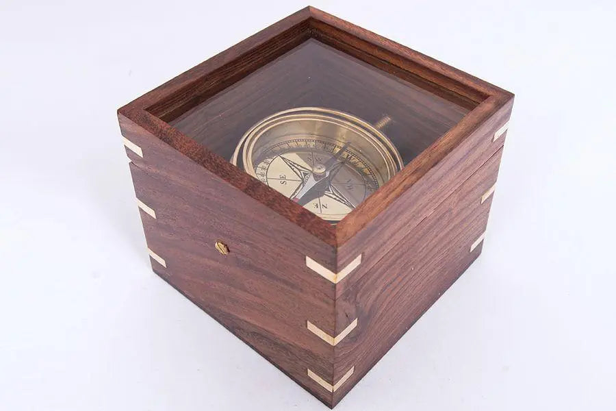 Brújula de navegación hecha en latón - D655 Batela