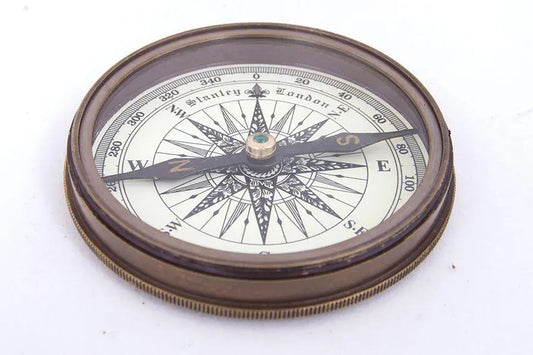 Brújula en estuche de cuero - D741 Decoración Náutica Batela