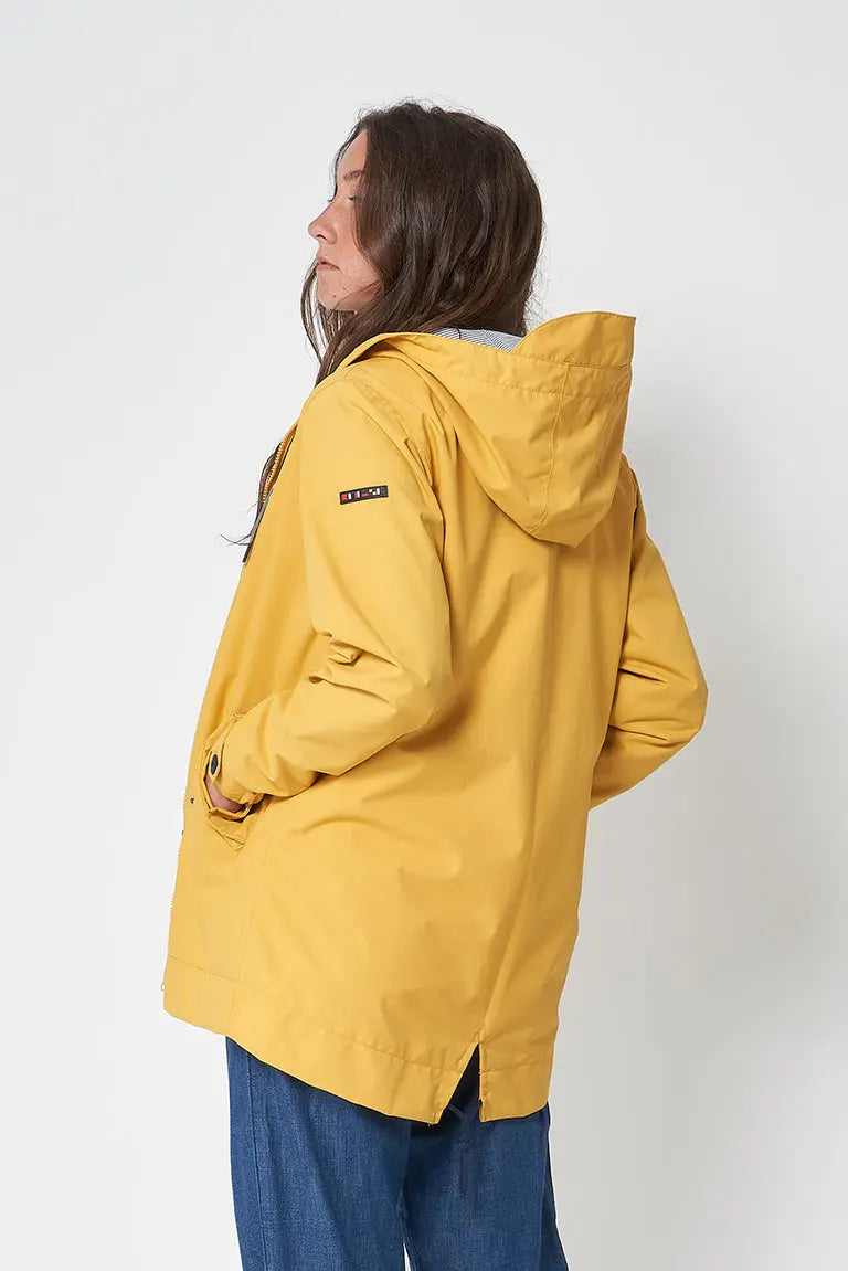 Ciré évasé en nylon, 100% waterproof et coutures thermoscellées