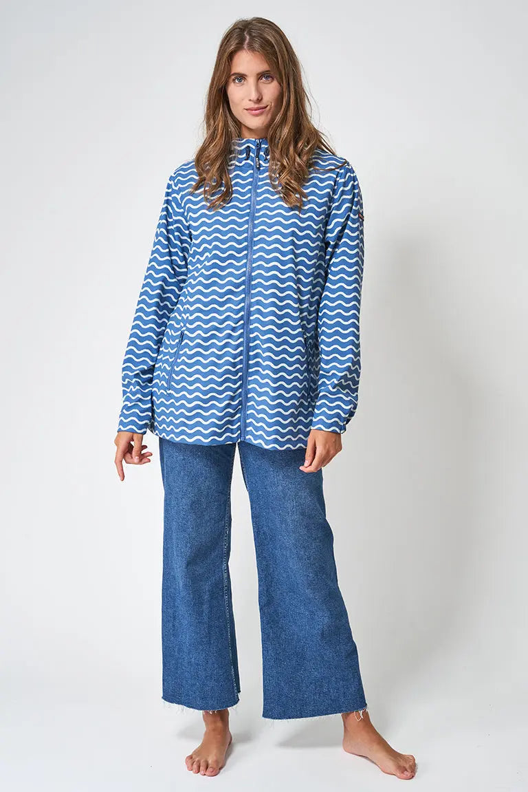 Printed polyurethane raincoat with inner lining