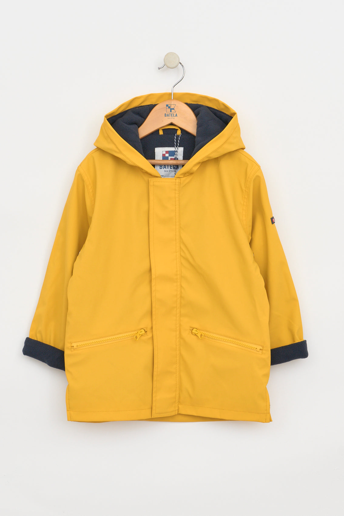 Kids’ polyurethane raincoat with fleece lining 
