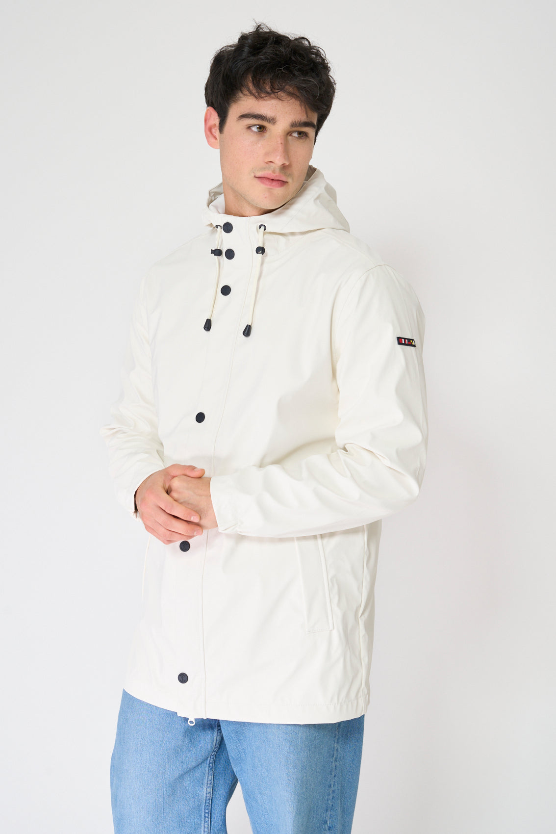 Lightweight loose-fitting 100% waterproof UNISEX rain jacket
