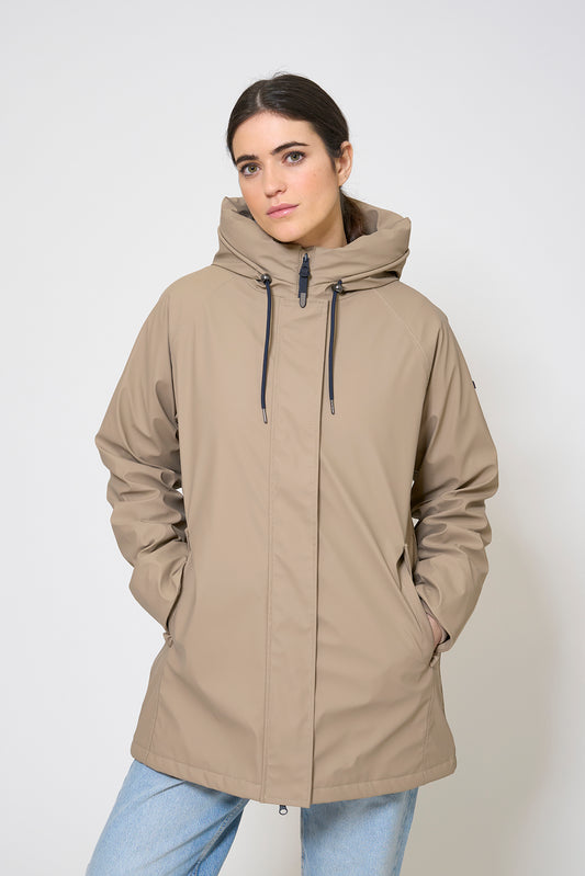 Polyurethane raincoat with striped lining
