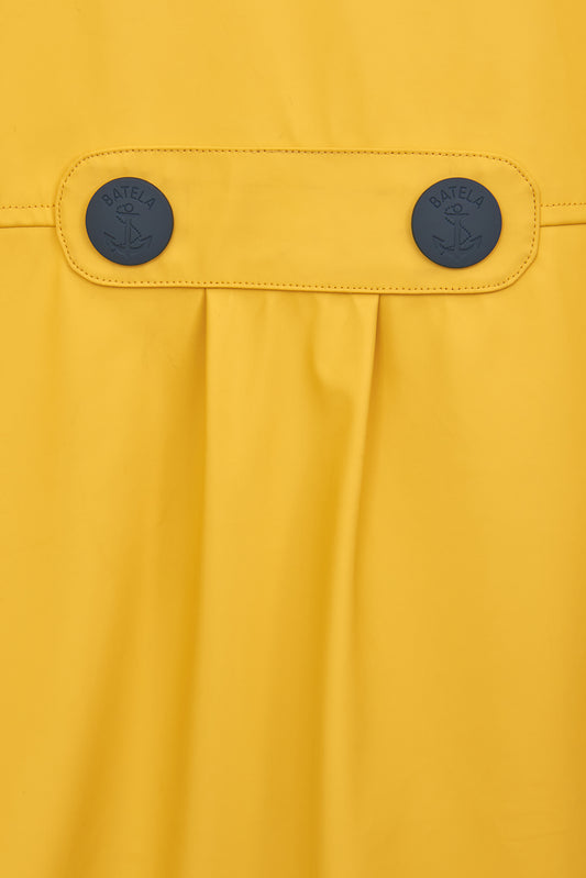 Chubasquero impermeable corte amplio