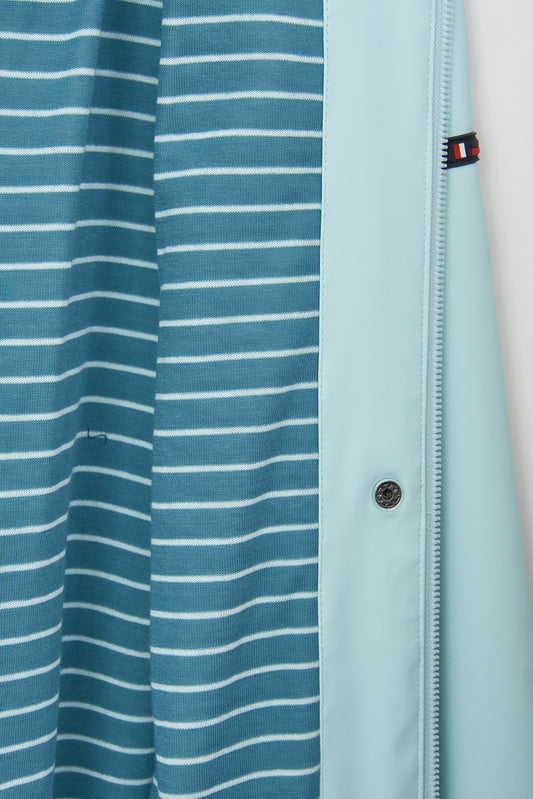 Chubasquero impermeable corte amplio