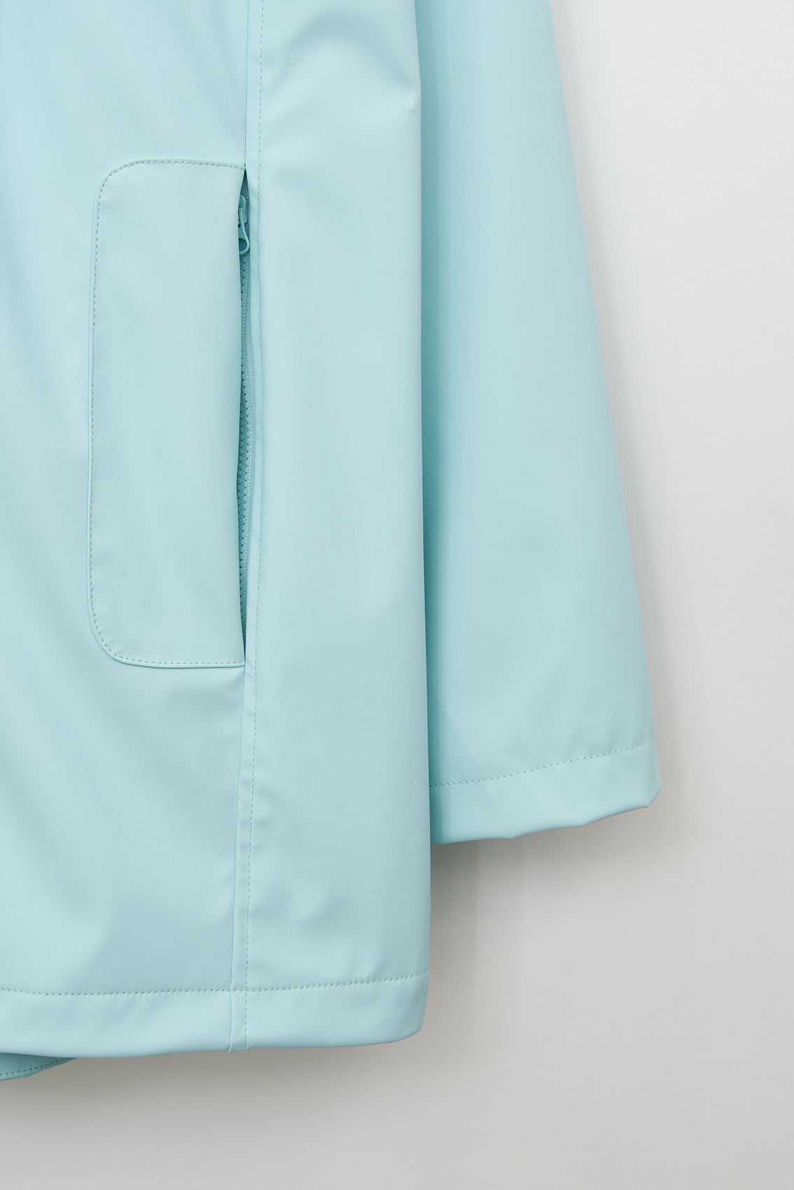 Chubasquero impermeable corte amplio