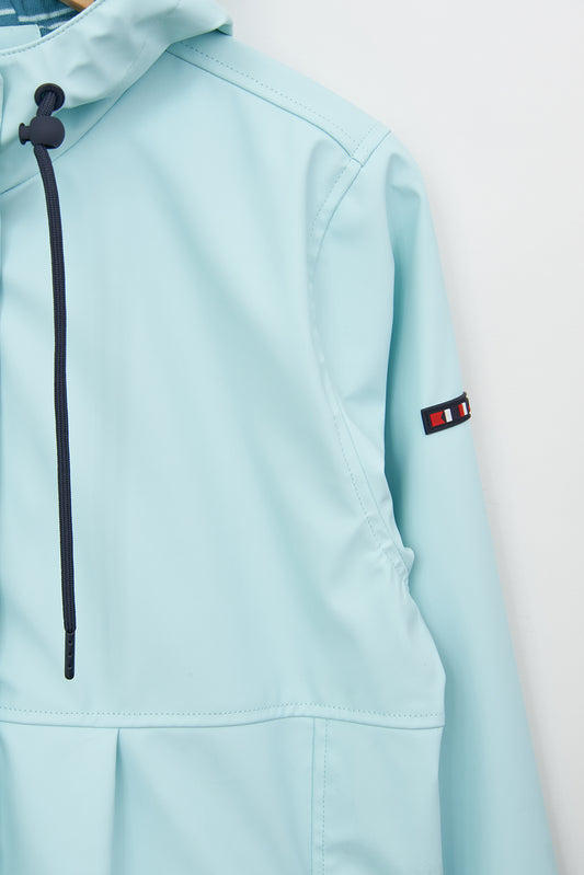 Chubasquero impermeable corte amplio