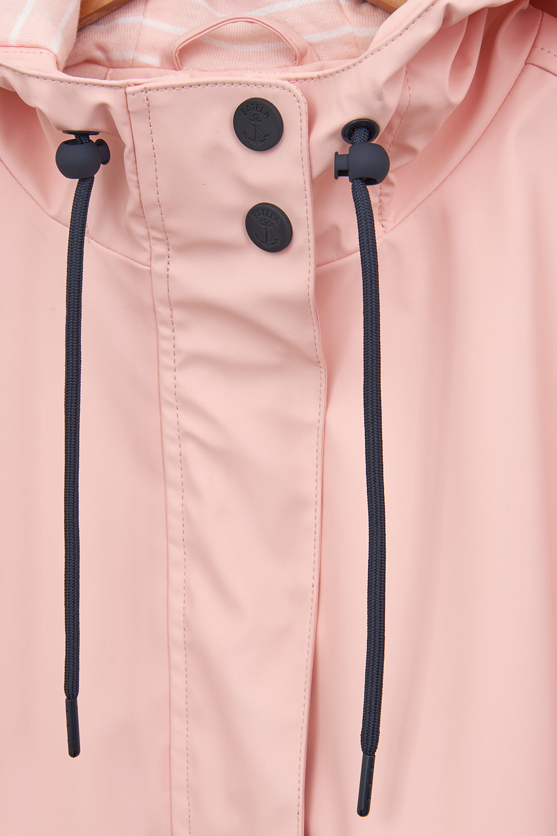 Chubasquero impermeable corte amplio