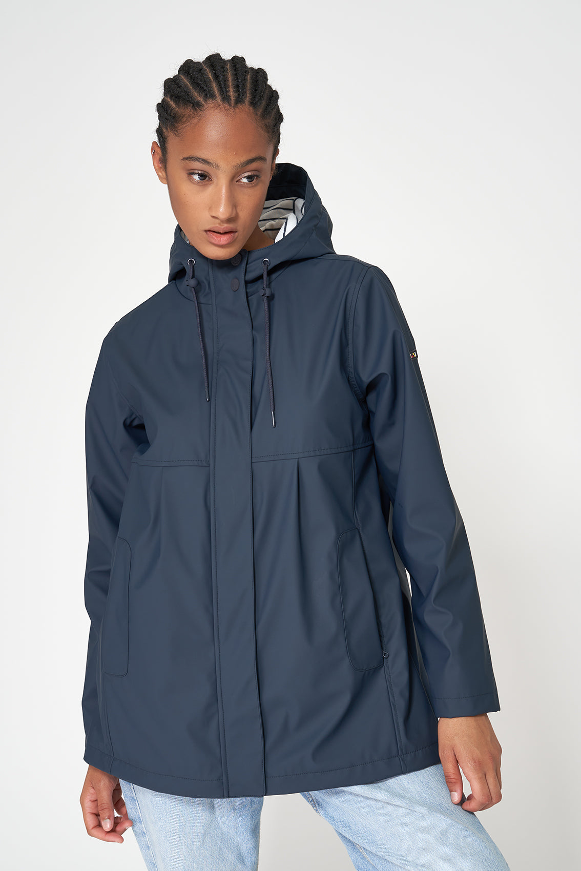 Chubasquero impermeable corte amplio