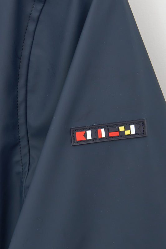 Chubasquero impermeable corte amplio