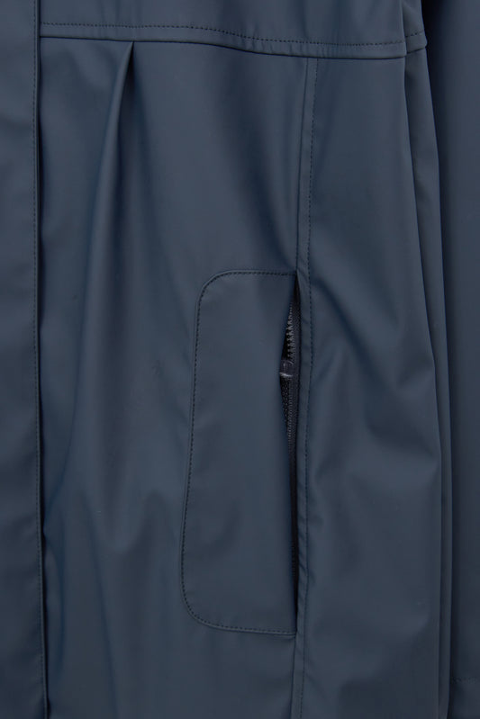 Chubasquero impermeable corte amplio