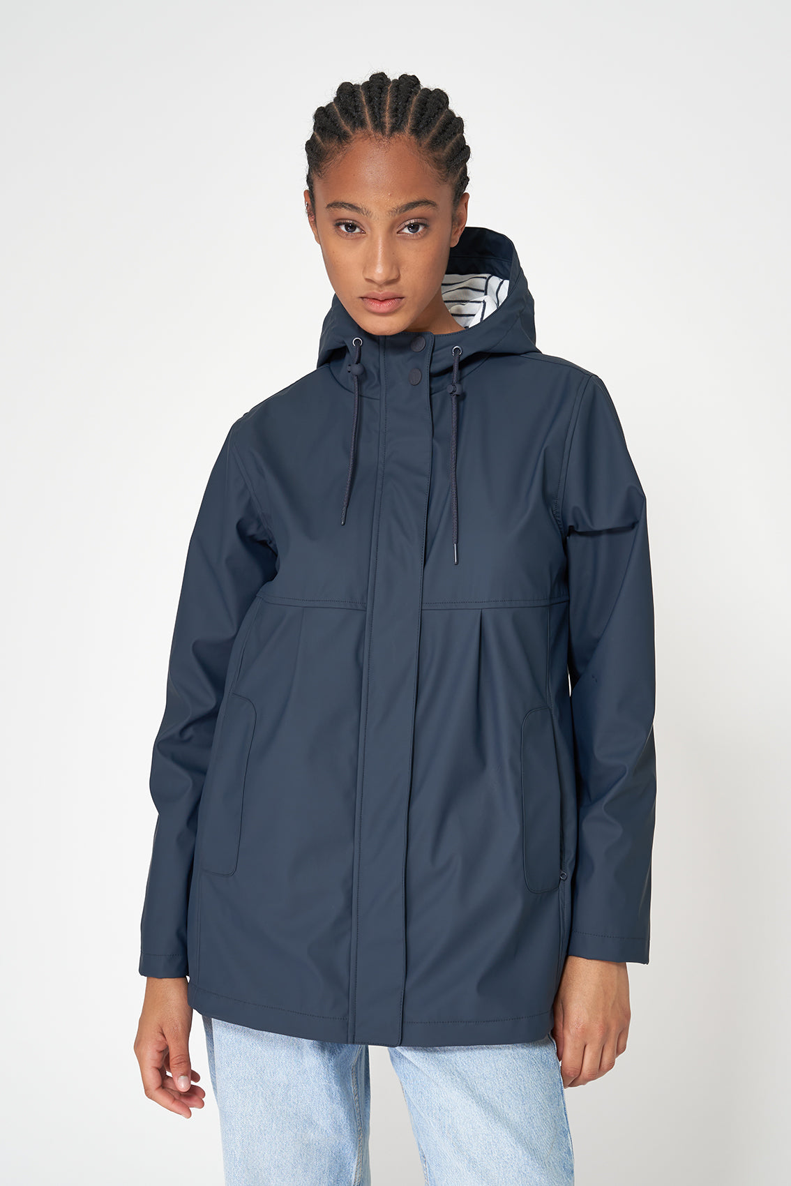 Chubasquero impermeable corte amplio