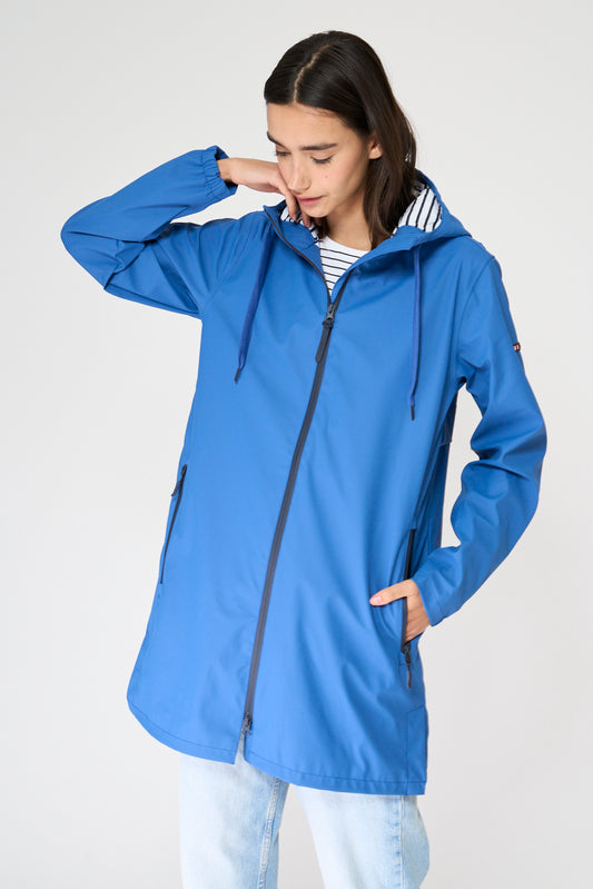 100% waterproof rain jacket with striped lining